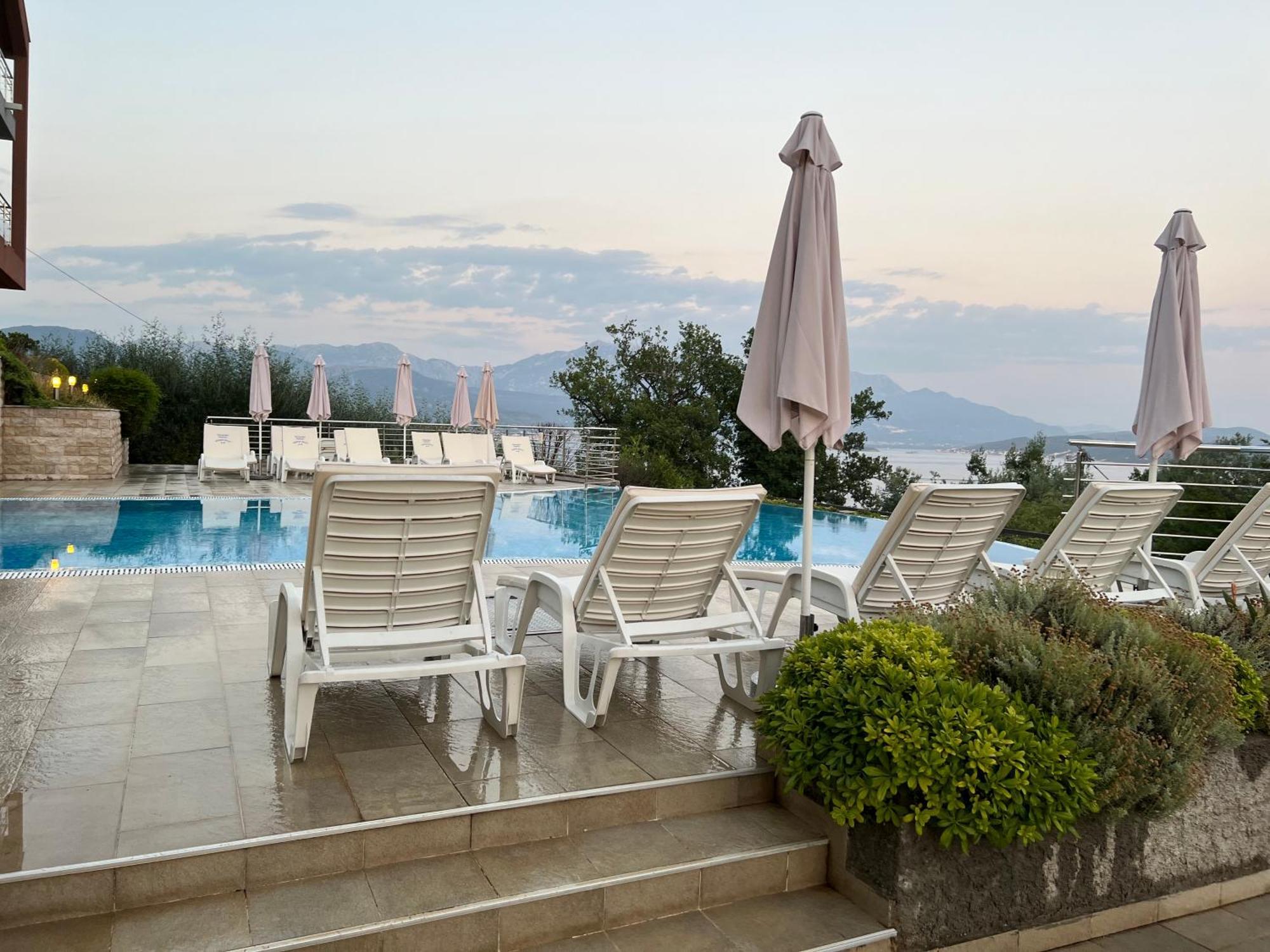 Apartamento Acacia hill B8 Ðenovići Exterior foto